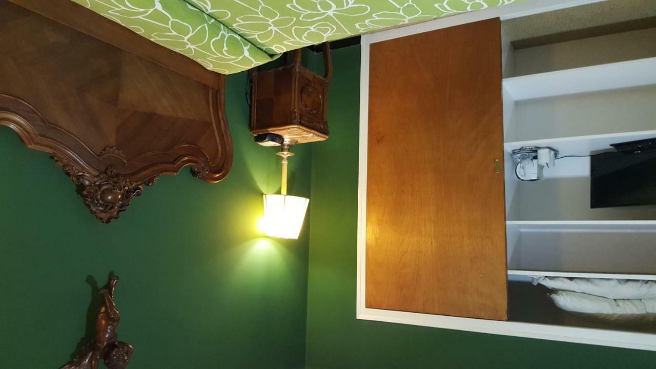 Hostal Residencia Catalina Palamós Exteriér fotografie